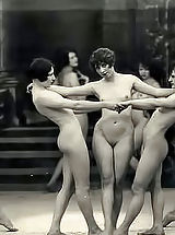 Vintage Naked Girls