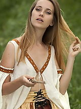 naked girls, WoW nude elsy skinny nude forest